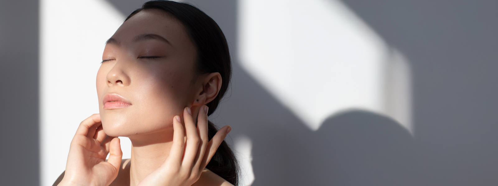 The Best Natural Microbiome Skincare Products for Glowing Skin