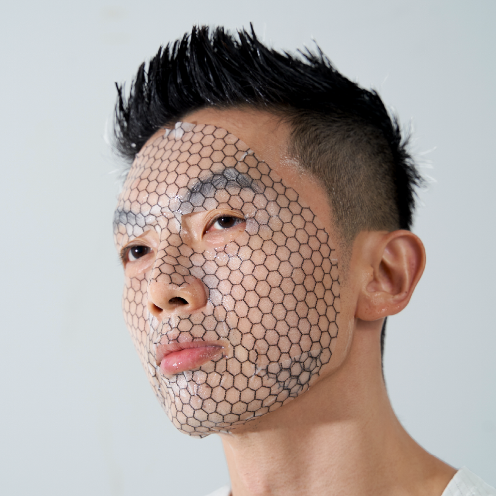 RENEW Brightening Graphene Mask